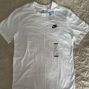 Nike Tee